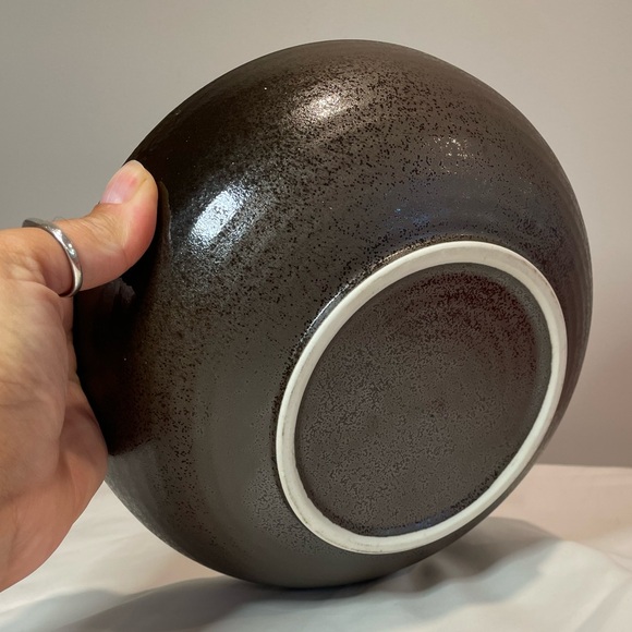 Large Ceramic Bowl - Picture 4 of 6